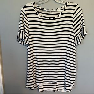 Green Envelope Los Angeles Tunic Top Size S Black & White